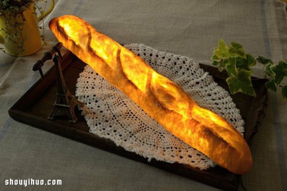 Yukiko Morita 用真正面包制作而成的灯具