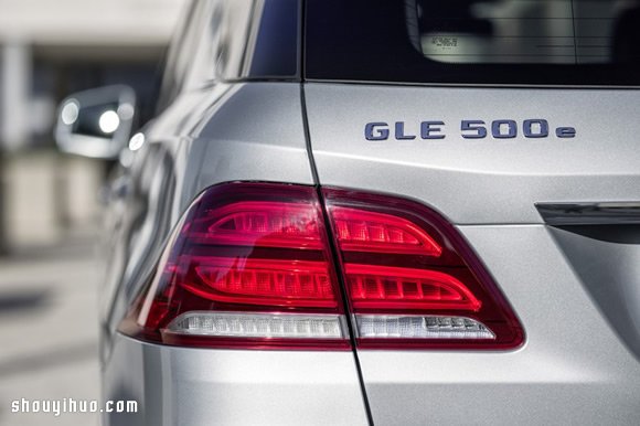奔驰发布GLE & Mercedes-AMG GLE 63 车款