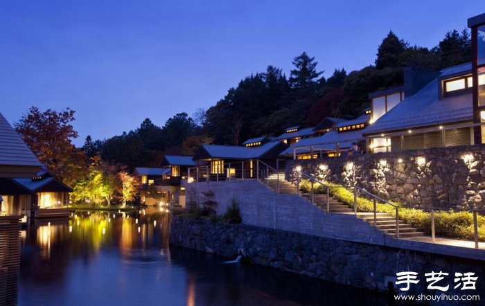 融入自然山水的日本酒店装修设计