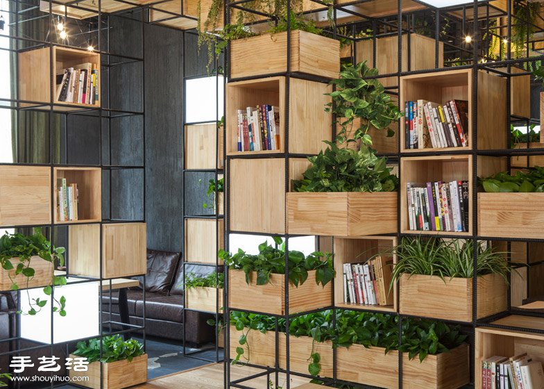 植物铺设天然隔间 北京Home Cafe的聪明设计