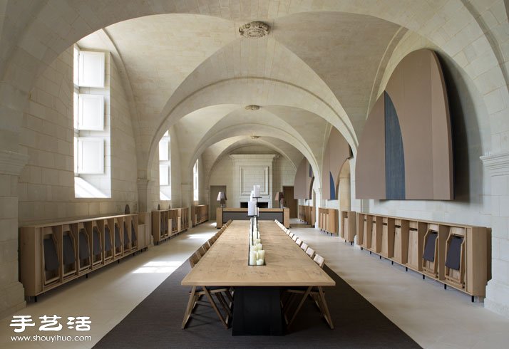 12世纪修道院改造的酒店FONTEVRAUD ABBEY