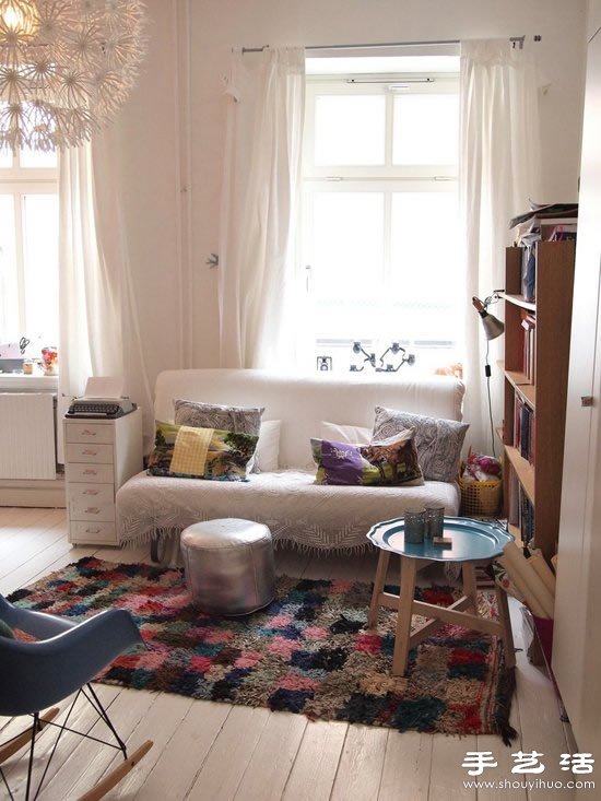 温馨简单的一居室单身公寓布置设计