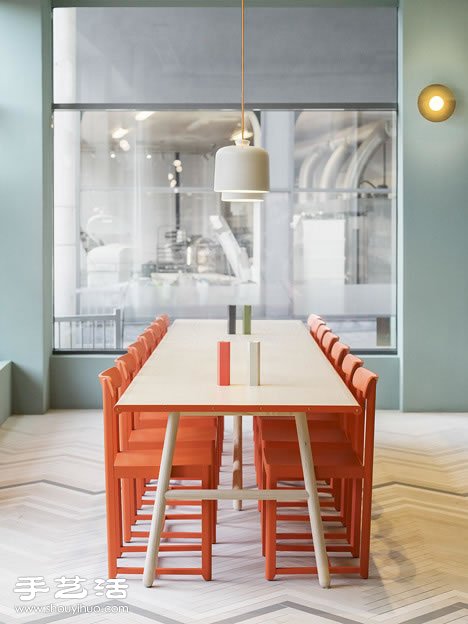 纯净北欧色彩轻快明亮的瑞典餐厅装修设计