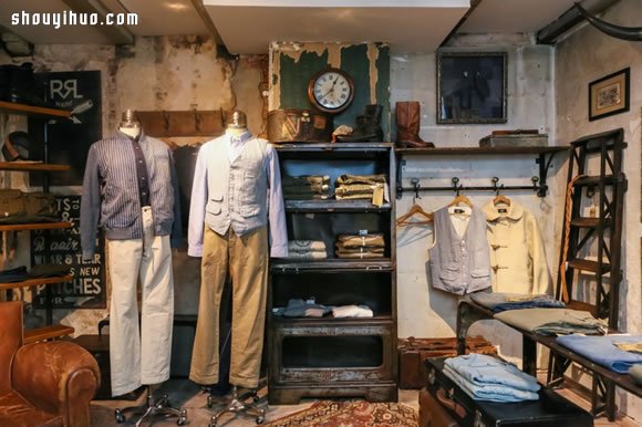 Tenue de Nîmes 男士服饰店铺布置设计