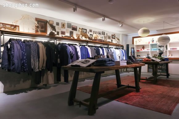 Tenue de Nîmes 男士服饰店铺布置设计