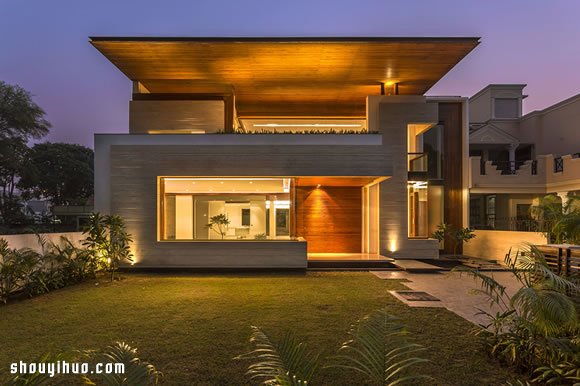 House in Mohali 印度带中央庭院别墅设计