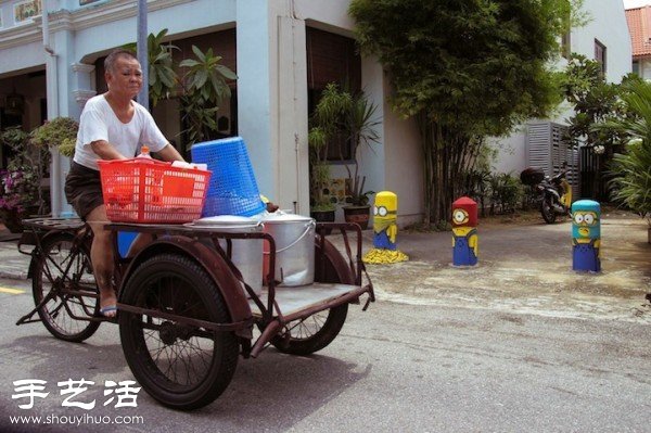 街头石墩涂鸦辛普森一家