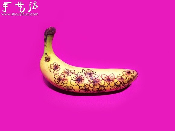 香蕉皮上DIY创作的有趣图案