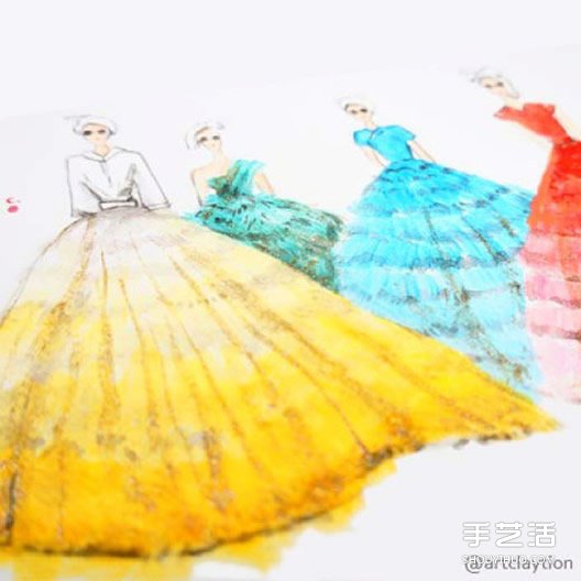 新加坡艺术家的指甲油手绘礼服作品 美到爆!