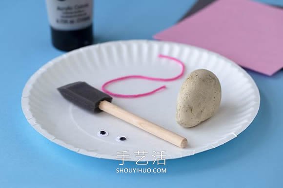 简单又可爱的石头画 用鹅卵石制作小老鼠！