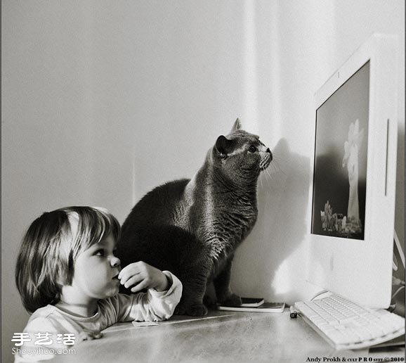 黑白儿童摄影：当小女孩遇上貓