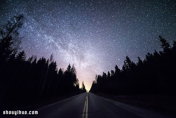 有多久没看见星星？ 芬兰星光点点夜空摄影