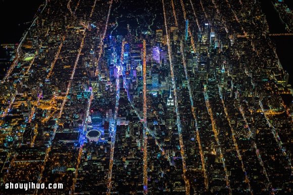 惊险拍摄下的纽约夜景 “GOTHAM 7。5K”