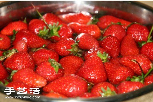 草莓软曲奇饼干的做法 自制草莓软曲奇饼干