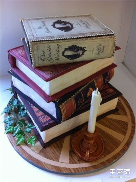 创意书蛋糕图片 看起来就像是一本本堆叠的书