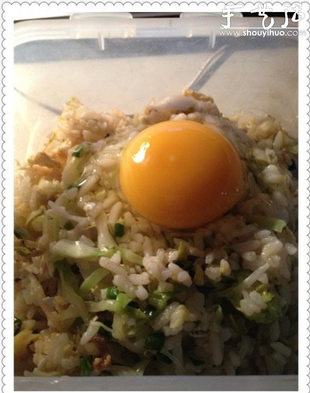 剩饭巧DIY：鸡蛋芝麻蒸饭的做法