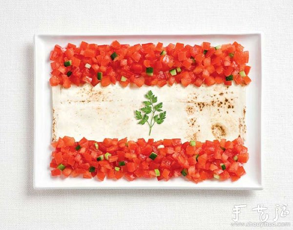由食物组合成的国旗
