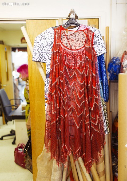时尚界不朽传奇大师 ZANDRA RHODES