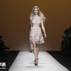 Alberta Ferretti 2015春夏女装设计欣赏