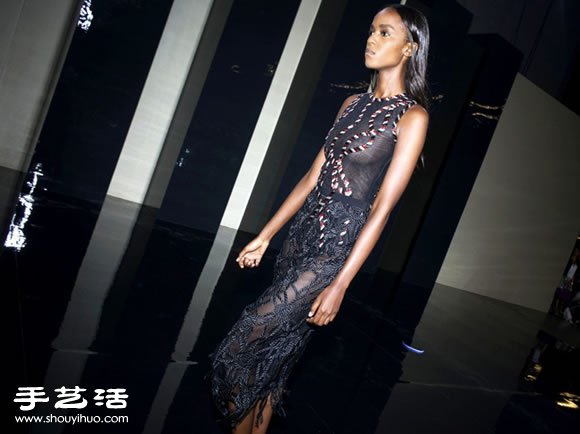 Christopher Kane 2015春夏女装系列