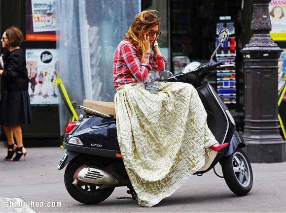 Maxi Skirt 流露迷人韵味的及地长裙穿搭