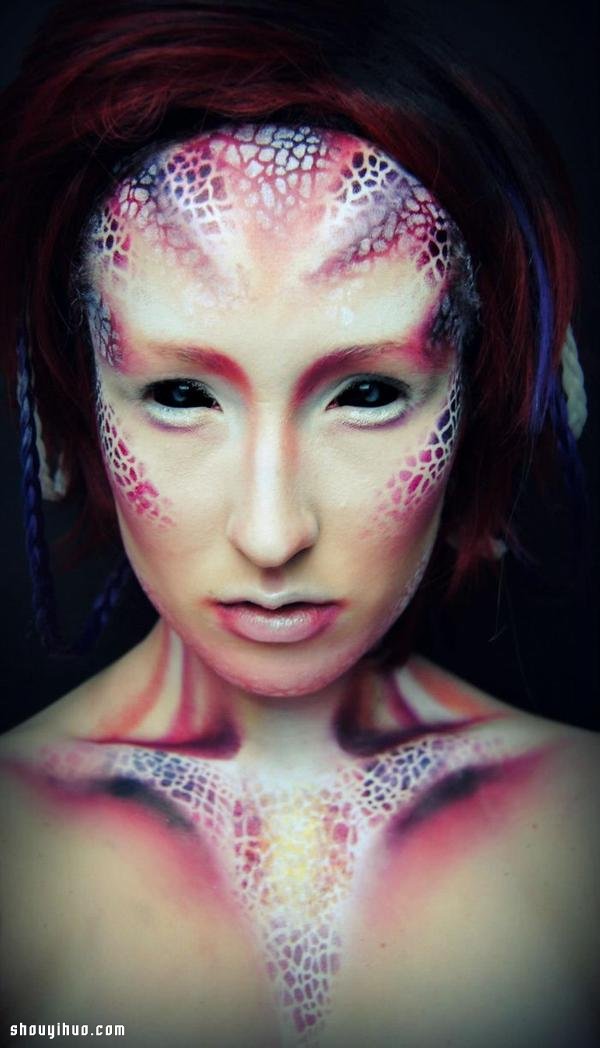 暗黑世界化妆术：23岁女生Joyce的彩妆艺术
