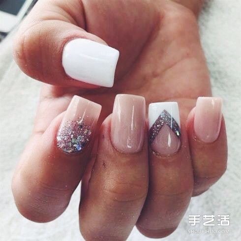美到冒泡的婚礼美甲设计 从细节妆点自己！