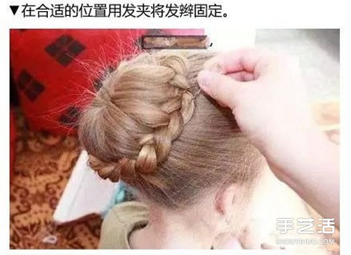 古典花苞头盘发图解 花苞头的扎发步骤教程