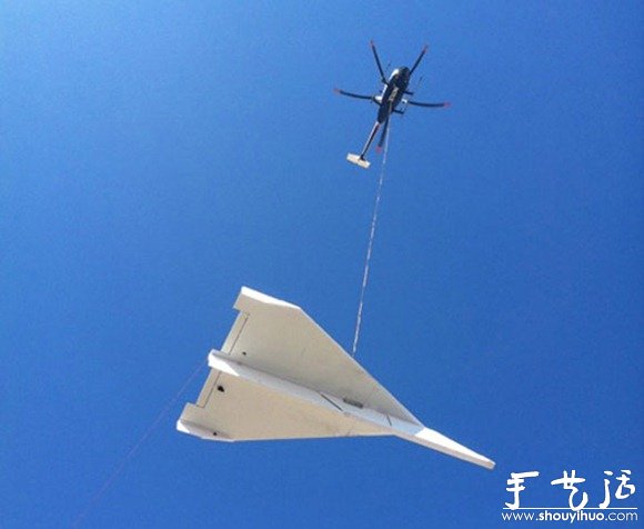 DIY制作的超大纸飞机