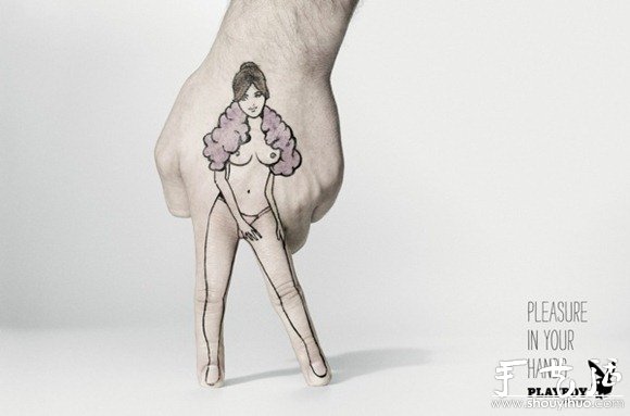 Playboy广告：手指性感女神