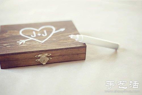 制造浪漫：手工DIY独一无二的婚戒盒子
