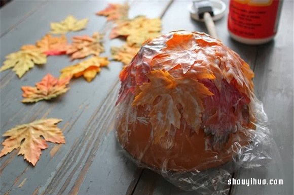 留住浪漫时光：充满秋日气息的枫叶碗手工制作