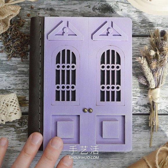 这些手工日记本将您的秘密隐藏在封闭的门后