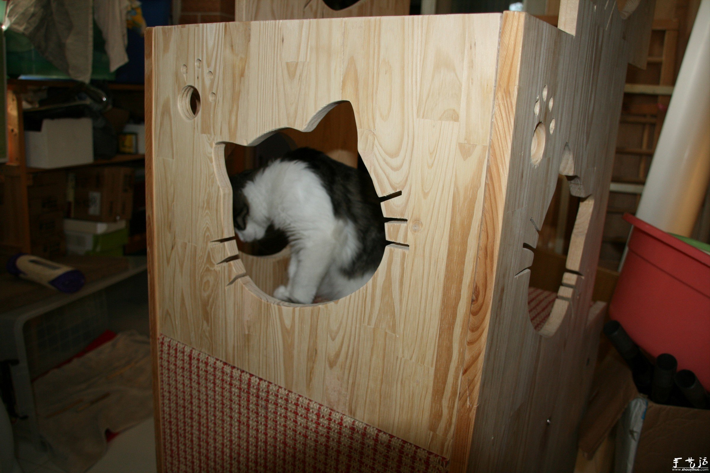 纯木手工DIY的猫窝和猫爬架