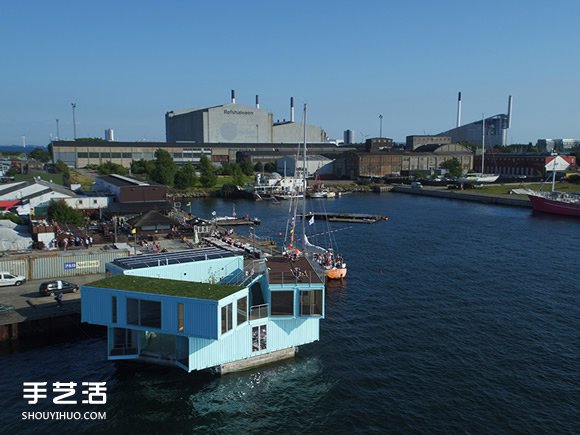 漂浮在港湾之上的集装箱房 学生们的平价宿舍
