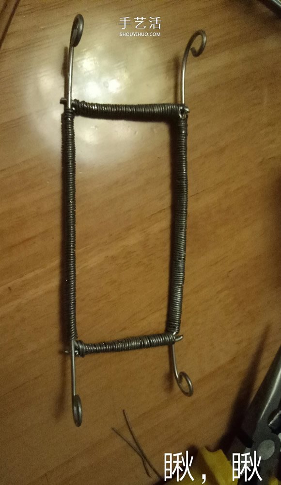 秋千吊椅铁丝工艺品DIY 迷你秋千吊椅制作方法