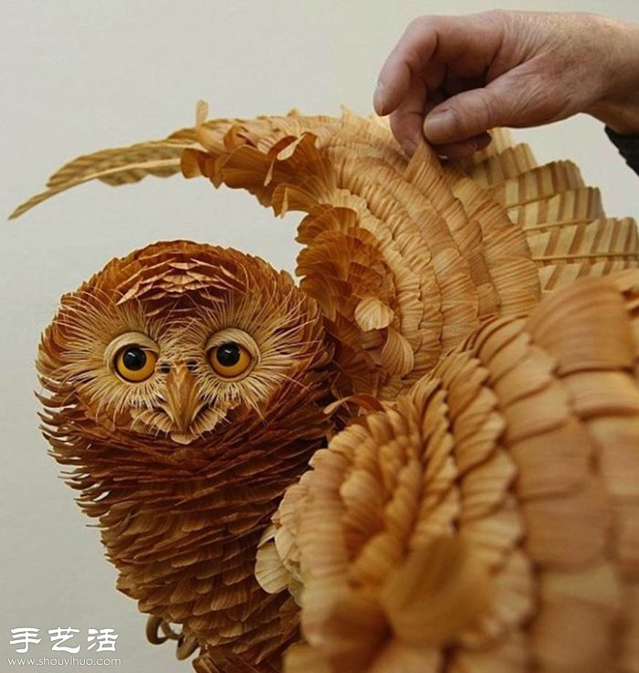 木屑手工制作栩栩如生的动物雕塑