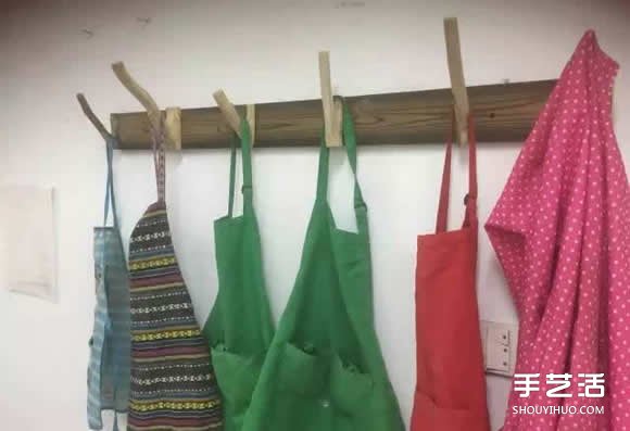 树杈手工制作挂衣服用的挂钩架过程步骤图解