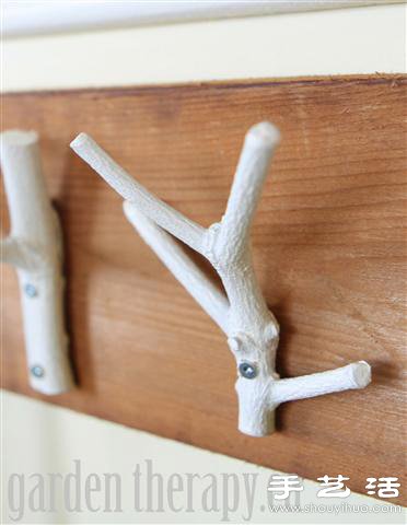 树枝+木板 手工制作环保挂衣架