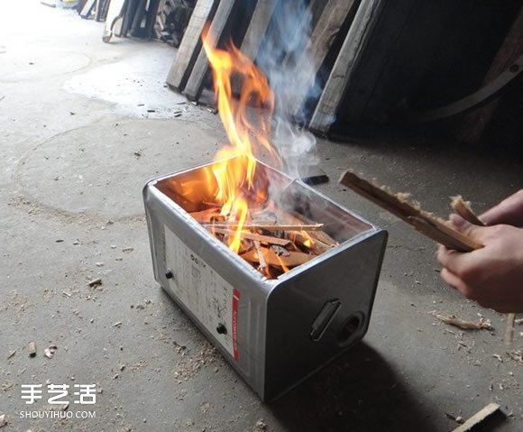 如何自制烧烤炉图解 简易木炭烧烤炉制作方法