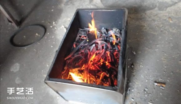 如何自制烧烤炉图解 简易木炭烧烤炉制作方法