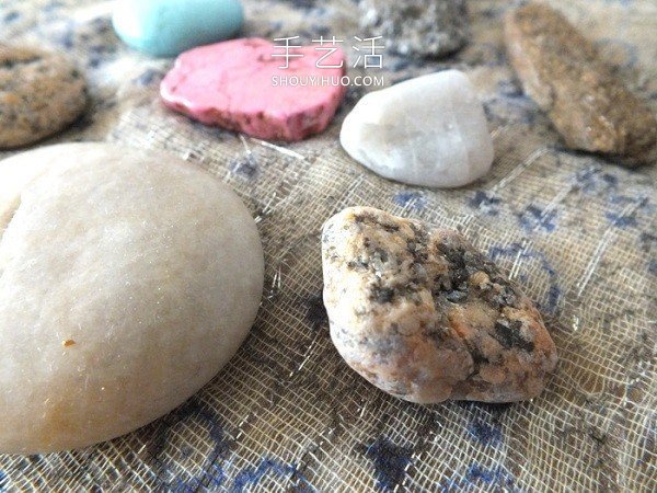 海边捡回的石头再利用 DIY制作创意冰箱贴！