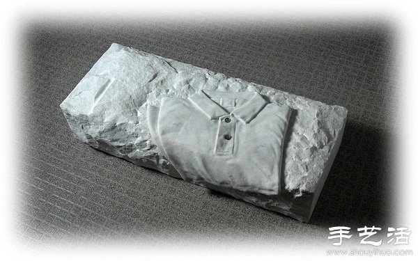 与生活紧密结合的奇特石雕作品