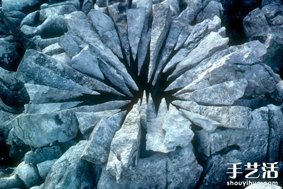 Andy Goldsworthy的大地雕塑艺术作品