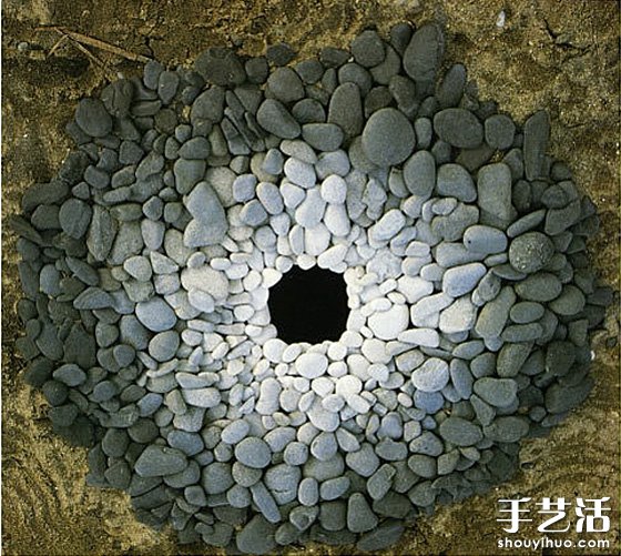 Andy Goldsworthy的大地雕塑艺术作品