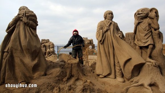 好莱坞电影主题沙雕作品 感受沙粒的艺术魅力