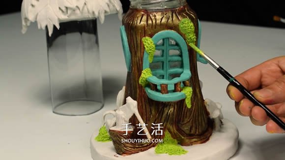 纸粘土和玻璃瓶手工制作童话小屋