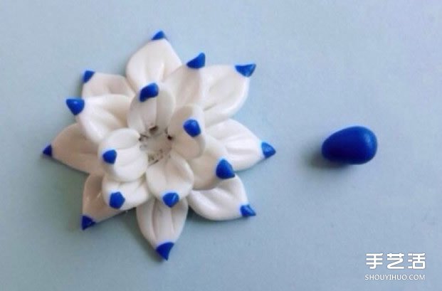 超轻粘土莲花DIY教程 用粘土制作莲花的过程