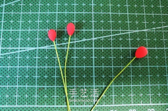 超轻粘土手工制作红色花的做法教程