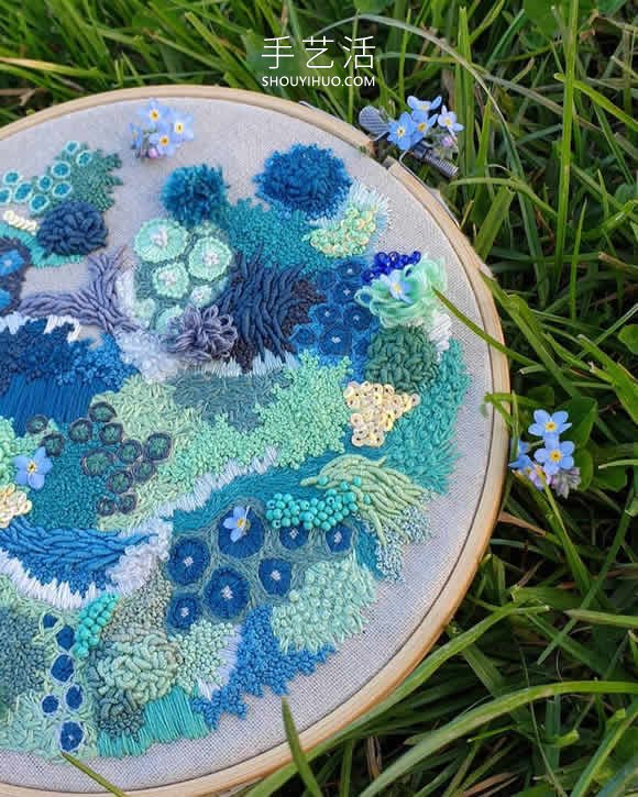 抽象刺绣作品：绣出苔藓、地衣等的有机纹理